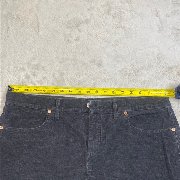 GAP Gray Jean Shorts Relaxed Fit Mid-Thigh - Picture 7 of 8